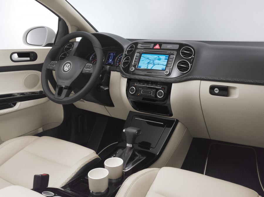  Volkswagen Golf Plus Collectors Edition 2009 года  (фото 2 из 3)